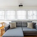Gorgeous Hoxton Flat