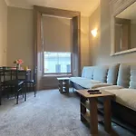 3 Notting Hill, Portobello Road-Amazing Location!