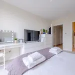 Modern 2 Bedroom Flat In Elephant And Castle