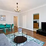 Baker Street Apartments