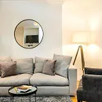 Kensington High Street Flat 2 Bedroom
