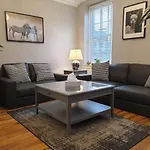 Beautiful 2 Bedroom Flat In Frampton Street