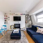 Notting Hill Bohemian Apartment