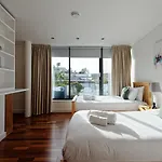 Farringdon Laceby Apartments