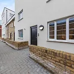 Holiday Home Sleep 8 Central London 9Elms