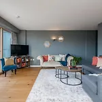 2 Bedroom Apartment With Park Views Shoreditch