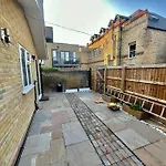 2 Bedroom House,Brownhillrd Se6