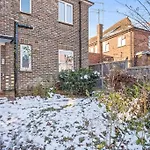 Duplex 3 Bedroom Flat Golders Green Central London