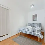 Up To 4 People, Room In A Share House Next To London Bridge