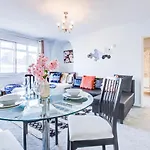 Private Family Apartment, In Victoria Posh Sw1 London
