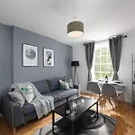 Modern One Bedroom Apartment Next To Old Street