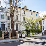 Charming Flamingo Villa In Paddington