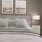 Stunning Soho Super Apartment - Sleeps 6 People