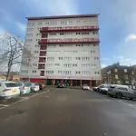 2 Bedroom Apartment In Stoke Newington