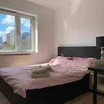 Cozy 2Beds @Canning Town