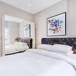 Elegant 1 Bed Apartment- Hampstead Village