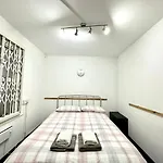 Short Walk To Regent Park, Private Room, Amazing Location B