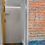 Modern Studio Flat