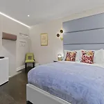 Modern Studio Flat