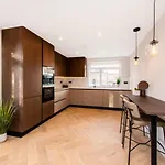 Ultra Luxury Central London 3Bed Apartment