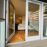 Canary Wharf, E14 9Pw, 2 Bedroom Apartment