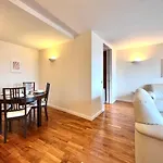 Canary Wharf, E14 9Pw, 2 Bedroom Apartment