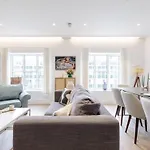 Lovely Room - Coven Garden