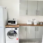 Lovely 3 Bedrooms Flat