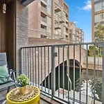 Canal Side Luxury 1 Bed Chelsea
