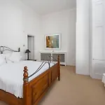 Lexham Gardens 2 Double Bed Garden Flat