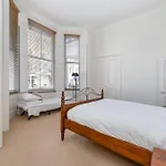 Lexham Gardens 2 Double Bed Garden Flat