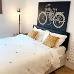 Tee Sweetlux Apartment