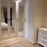 Flat Next To Chelsea Fc Stadium