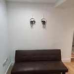 Southwark & City Apt 3B