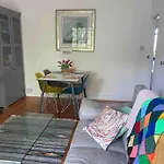 A Spacious, Comfortable Apartment For 4 Ppl In London, Zone 2