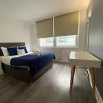 2 Bed Flat Outside Liverpool Street Station!
