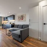 3 West London Brand New Loft