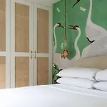 Stunning Soho House Style 3 Bed Apartment With Terrace, Near Notting Hill And Westfield