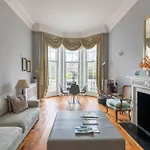 Luxury 2-Bedroom Flat In Knightsbridge By Landin