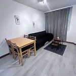 Flat 7 Near Westfield Centre, 1 Bedroom, 1 Bathroom Flat