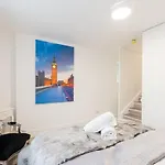 Large Studio Apartment 30 Mins To Oxford Street