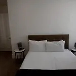 Beautiful 2-Bed Flat In London