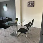 Lux Apartment In Southwark