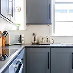 Amazing 2Bdr Apt Near Park, Herne Hill