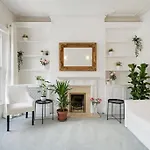 Beautiful Two Bedroom Maisonette In The Heart Of Chelsea
