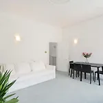 Beautiful Two Bedroom Maisonette In The Heart Of Chelsea