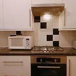 Studio Flat, Walthamstow, 25 Min To Oxford Street