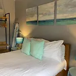 Small Double Studio Close To King\'S Cross & Camden