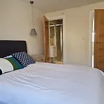 Luxury London Oasis
