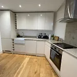 Notting Hill Studio Room